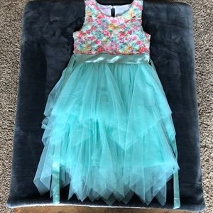 Girls dress